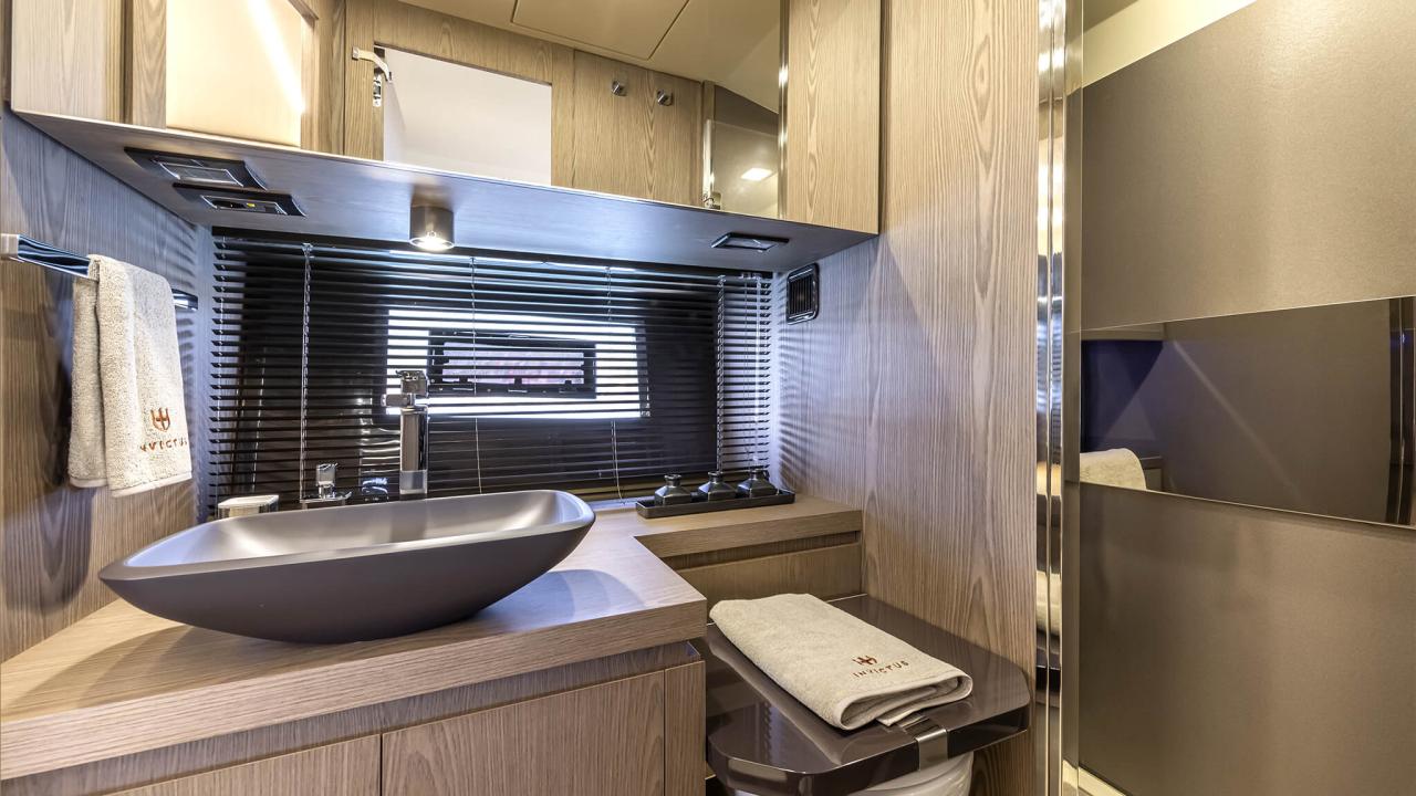 Invictus Yacht Invictus TT 460 — photo 28