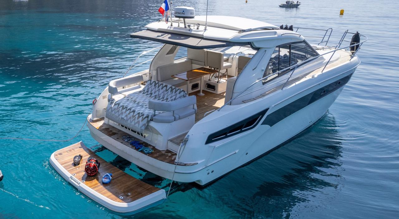 Bavaria 400 HT — photo 6