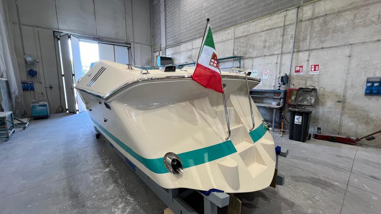 Riva Saint tropez 211 — photo 34
